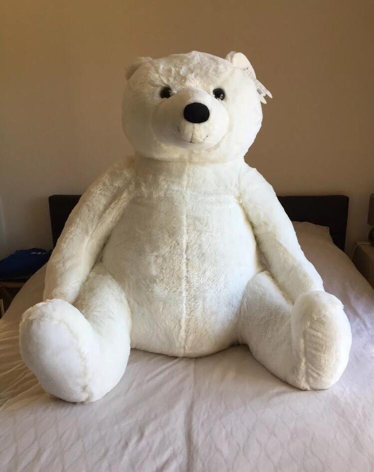 giant cuddly polar bear